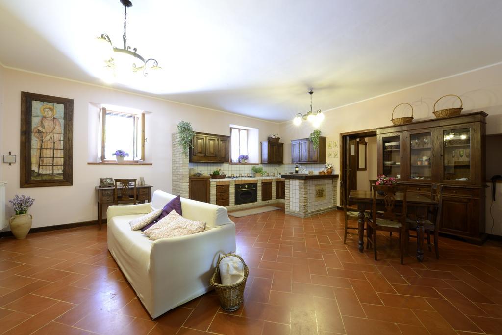 Le Querce Di Assisi Affittacamere Piano Delle Pieve Esterno foto
